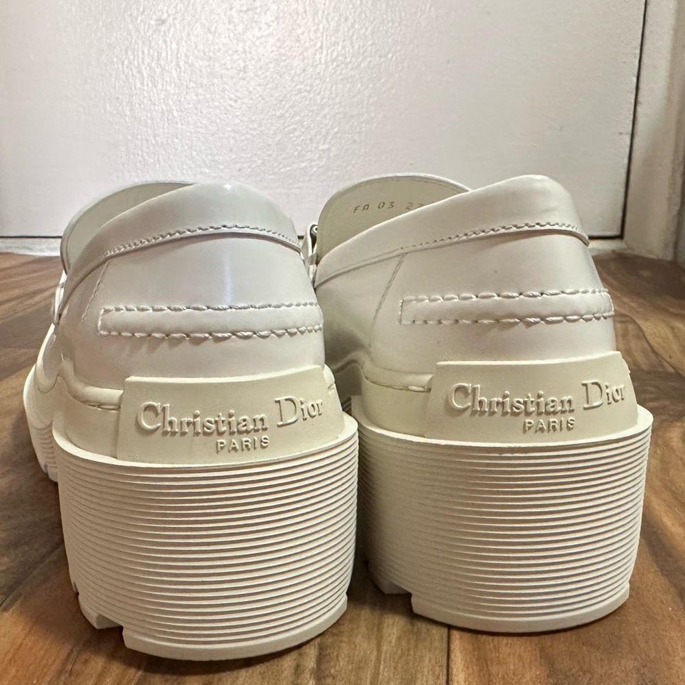 Dior White Cream Loafers - Picture 4 of 6